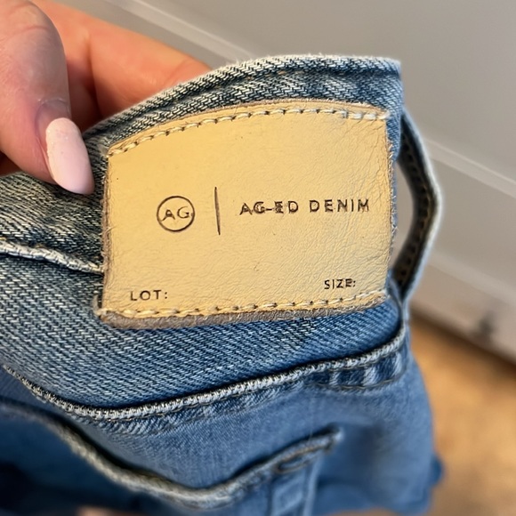 Jeans - Picture 4 of 5